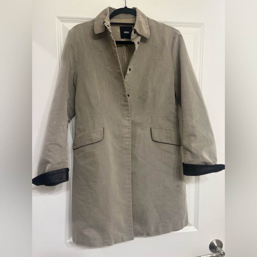 Husky Made in Italy, Women's Beige Trench Coat with Dark Trim